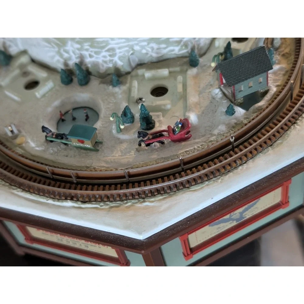Vtg Enesco Rock City Christmas Action Town Trains 